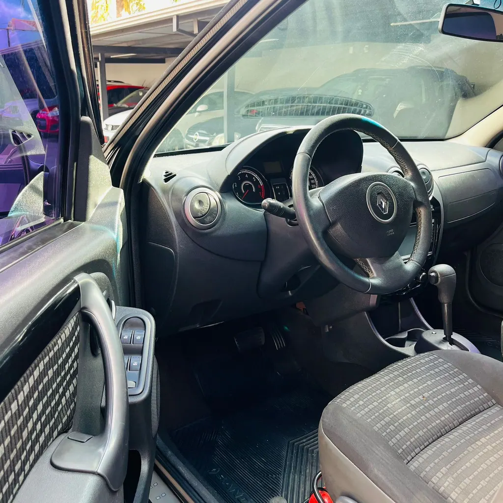 Renault Sandero Privilege 1.6 16V Automático — foto 3