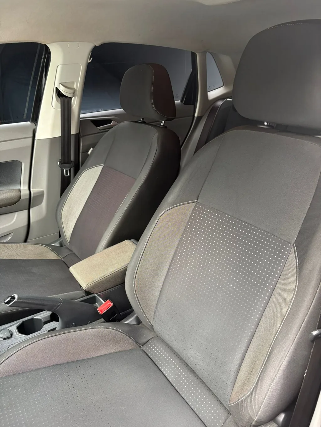 Volkswagen Polo Comfortline 200 TSI — foto 4