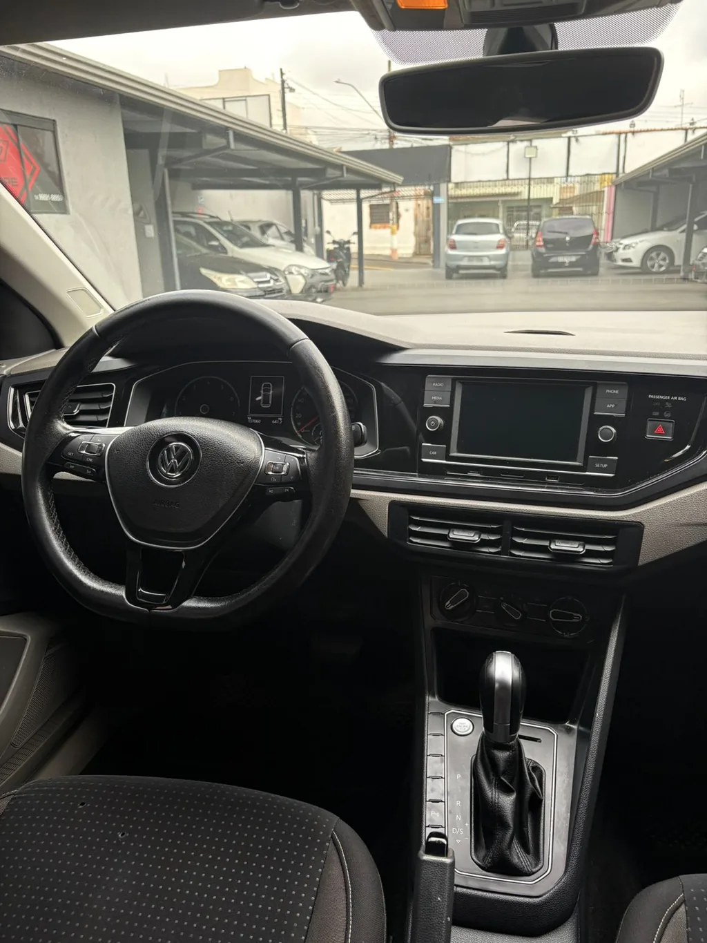 Volkswagen Polo Comfortline 200 TSI — foto 5