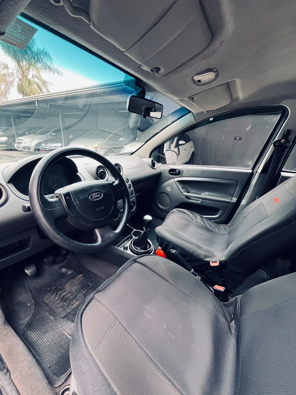 Ford Fiesta 1.6 Gasolina — foto 6