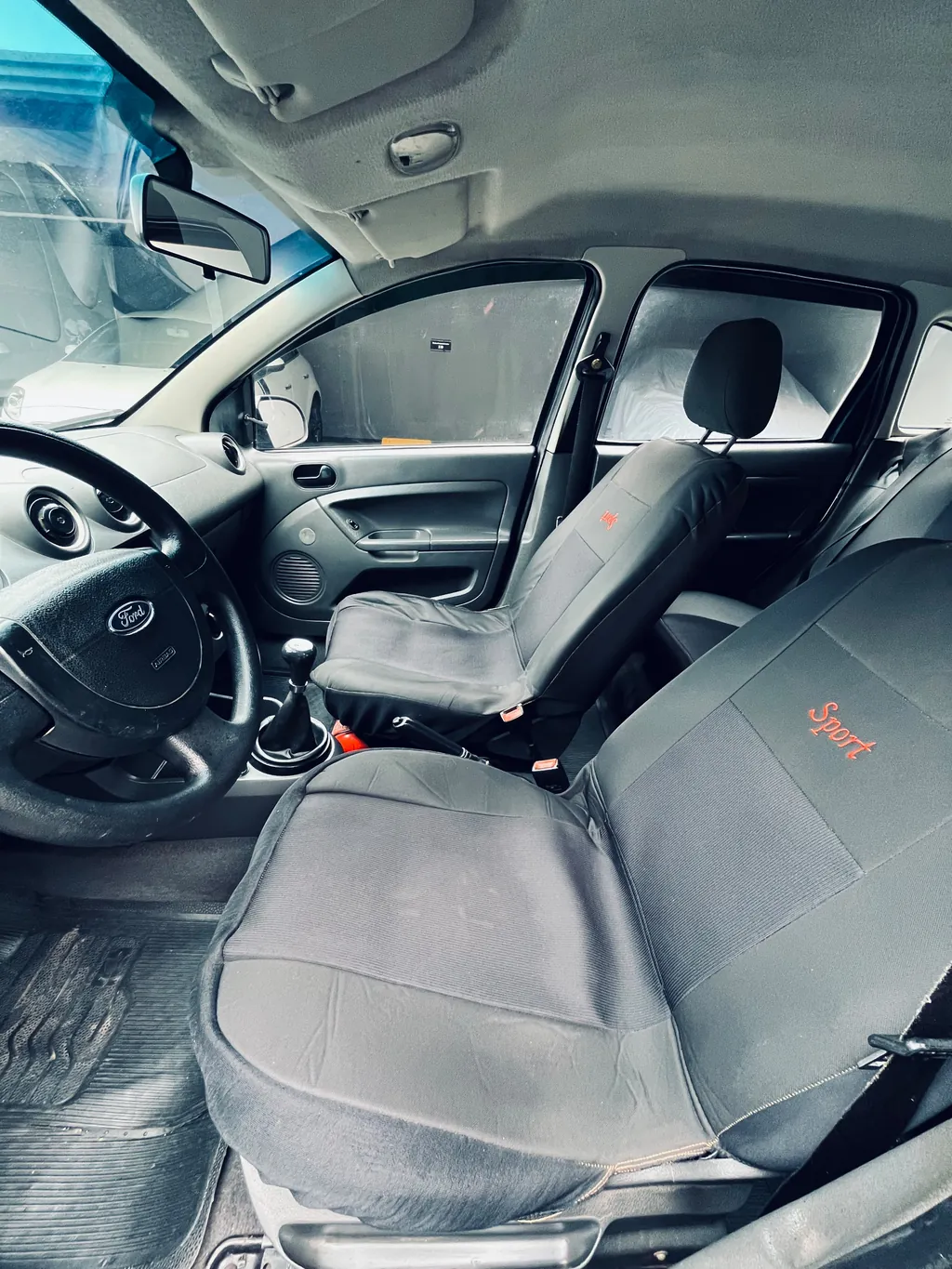 Ford Fiesta 1.6 Gasolina — foto 7