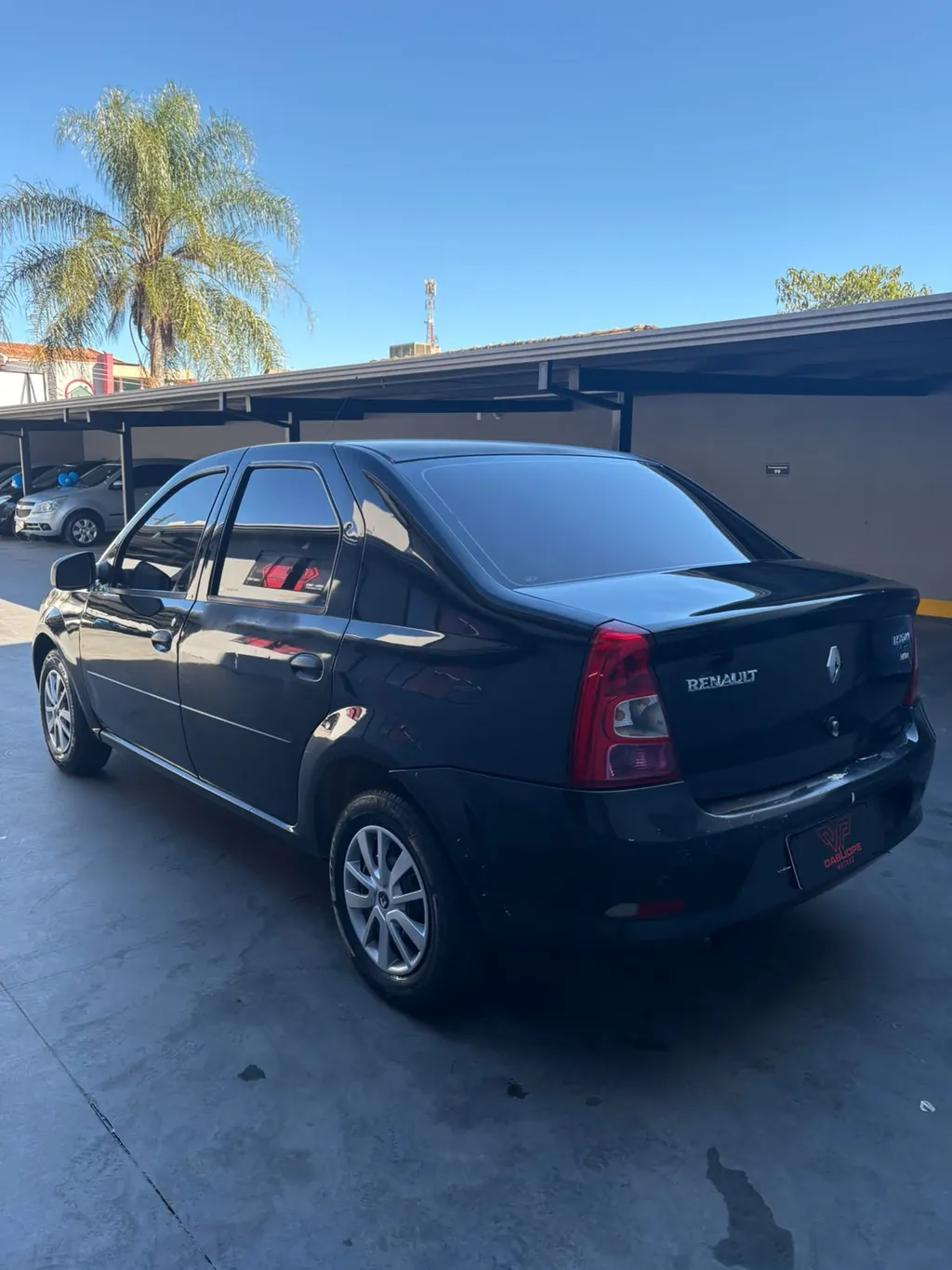Renault Logan 1.0 Flex — foto 7