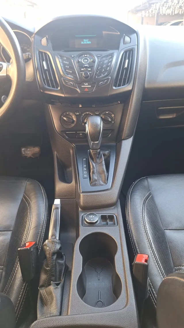 Ford Focus SE 1.6 Flex — foto 7