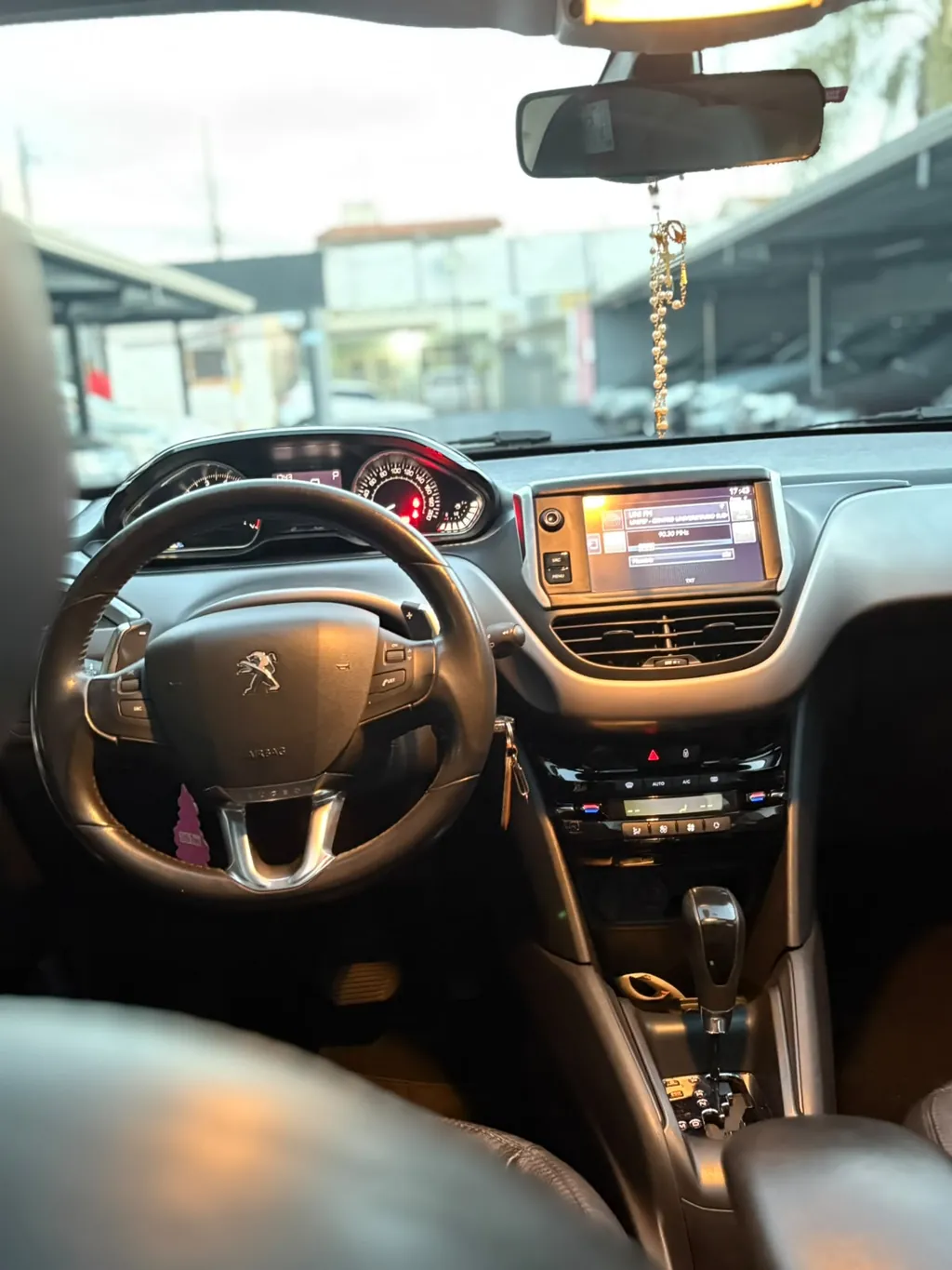 Peugeot 208 Griffe 1.6 Flex 16V Automático — foto 8