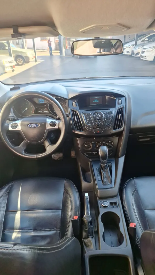 Ford Focus SE 1.6 Flex — foto 8
