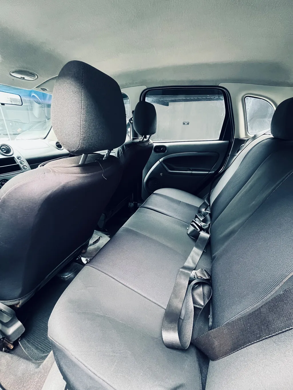Ford Fiesta 1.6 Gasolina — foto 9
