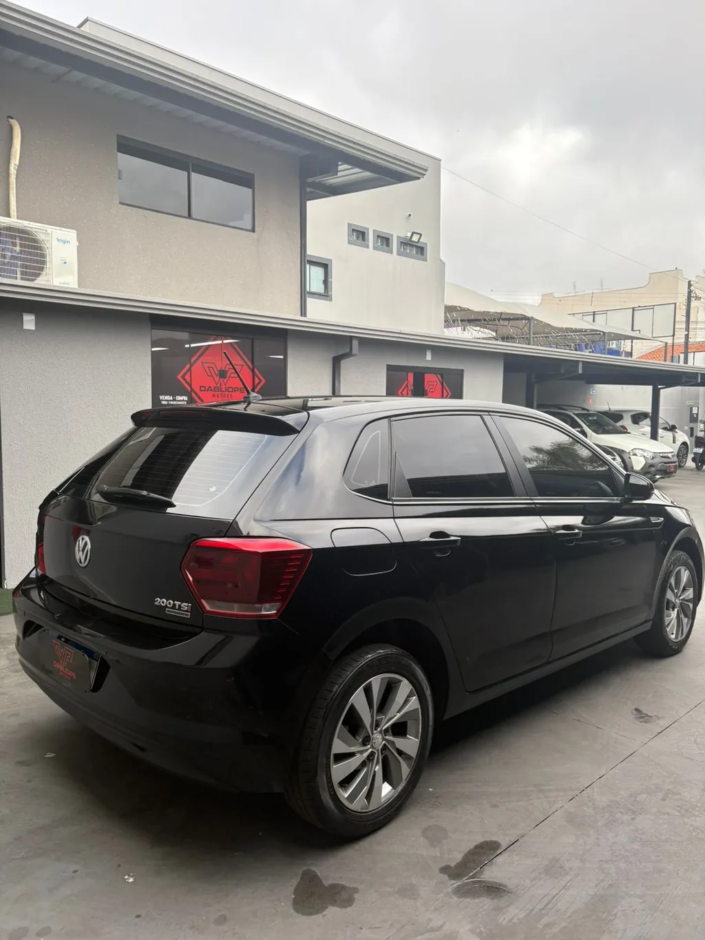 Volkswagen Polo Comfortline 200 TSI — foto 10