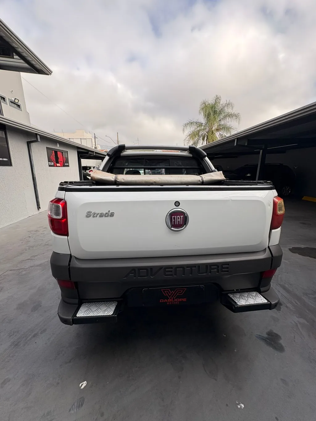 Fiat Strada Adventure Cabine Dupla 1.8 Flex — foto 11